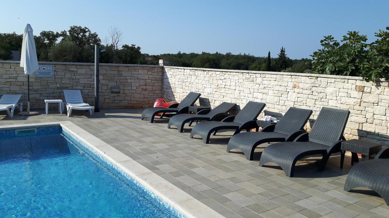 Guest house & Adamovic
