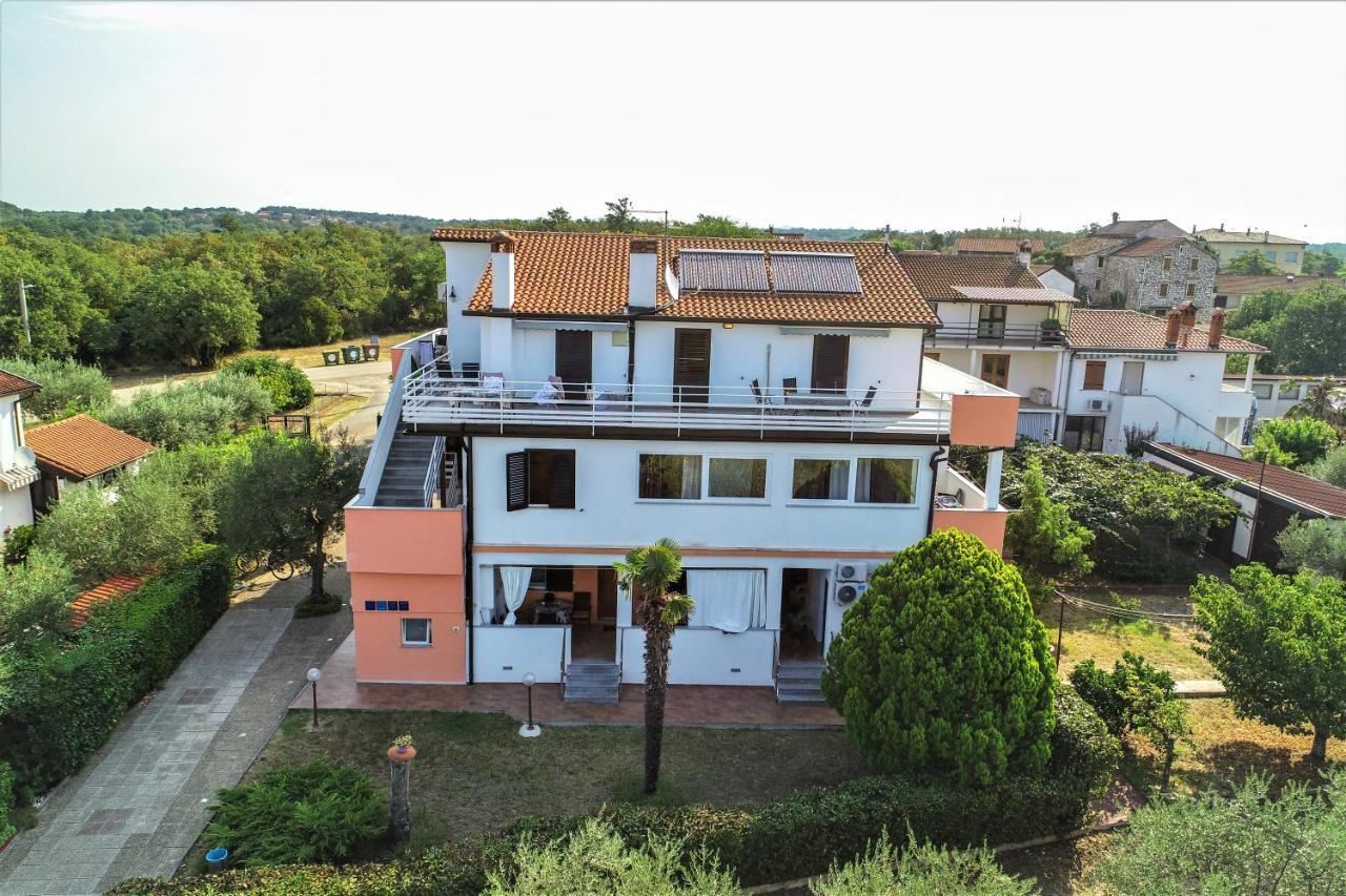 Gostinjska kuća & Adamovic 4*
